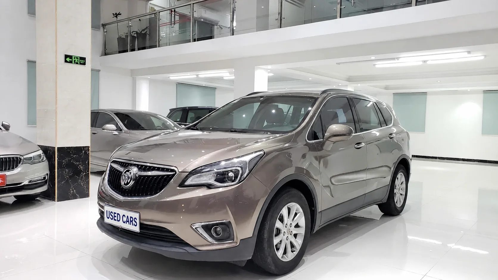 2018 Buick Envision 20T 2WD Leading, China V used SUV for export from China - photo 1