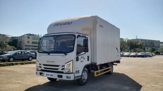 2021 Isuzu Box Truck used Van for export from China - photo 1