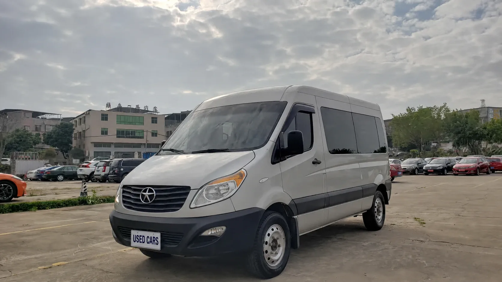 2021 JAC Sunray 2.0T 4-Series Express 6/7-Seat D20TCIF1 used Van for export from China - photo 1