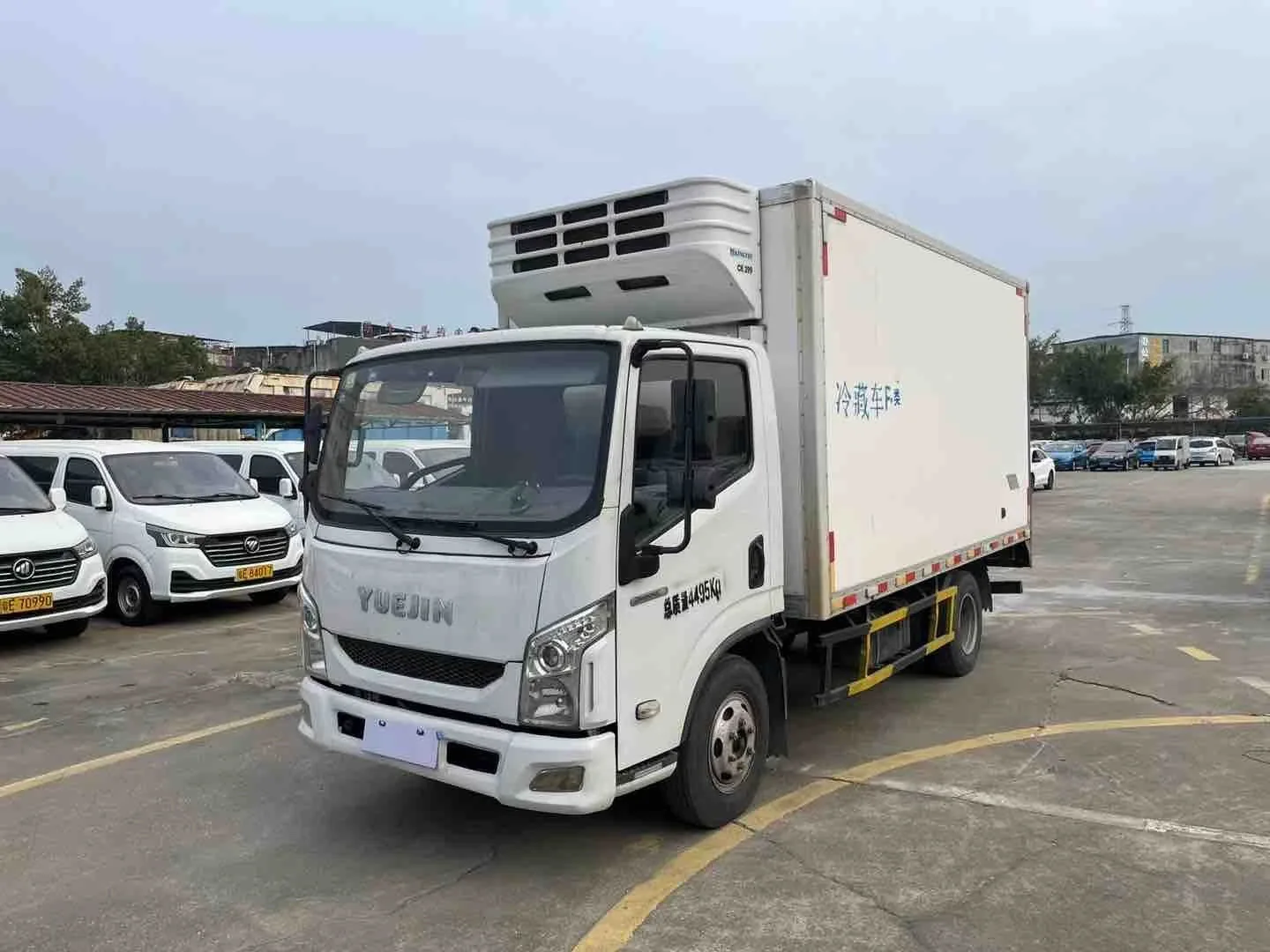 2022 SAIC Yuejin H300 used Van for export from China - photo 1