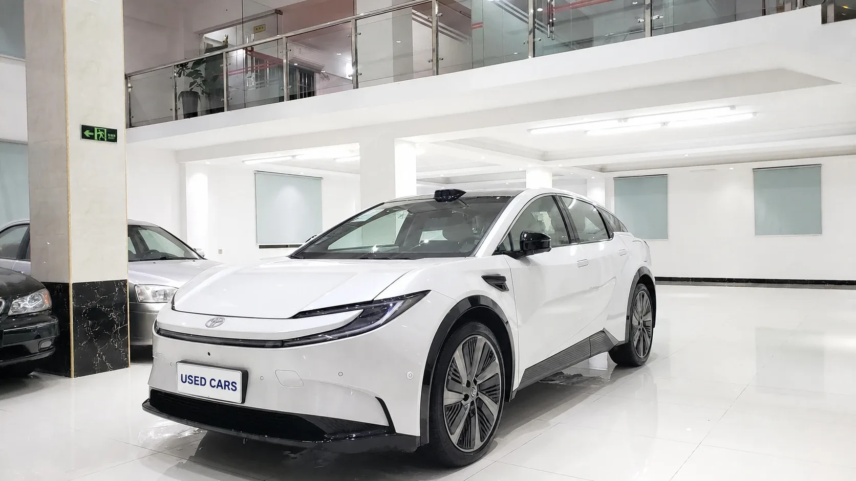 2025 Toyota bZ5 550 PRO Smart Edition used Electric sedan for export from China - photo 1