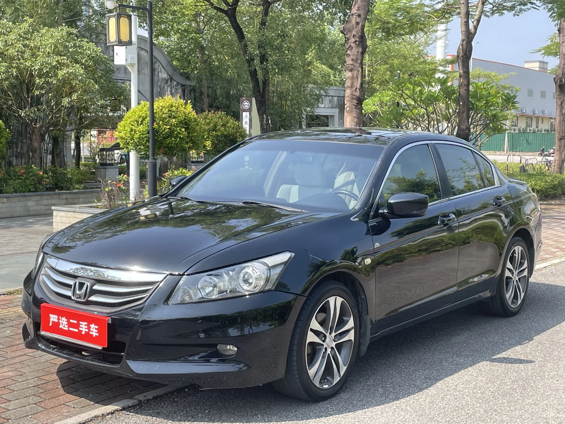 2011 Honda Accord  2.0L EX used Sedan for export from China - photo 1