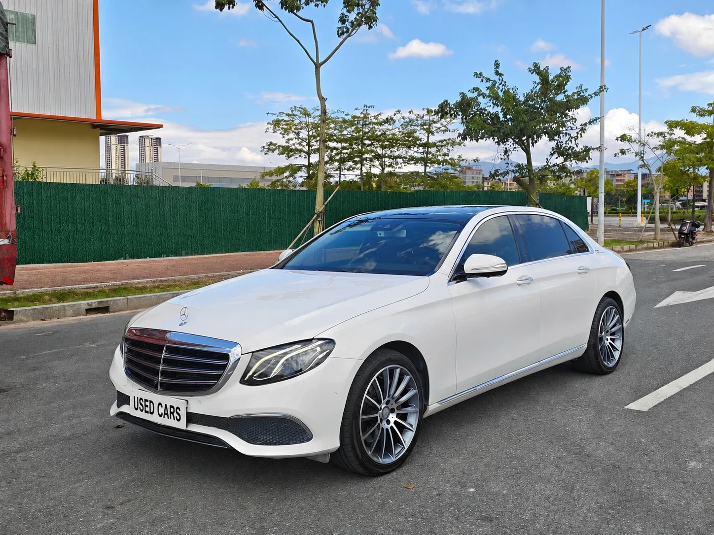 2016 Mercedes-Benz E 300 L Luxury used Sedan for export from China - photo 1