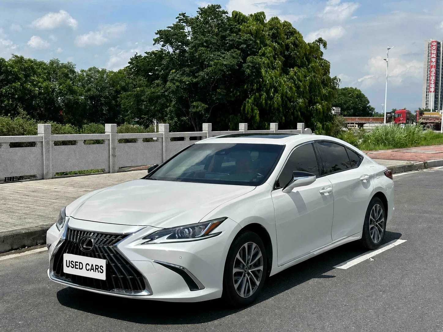 2021 Lexus ES 200 Excellence used Sedan for export from China - photo 1