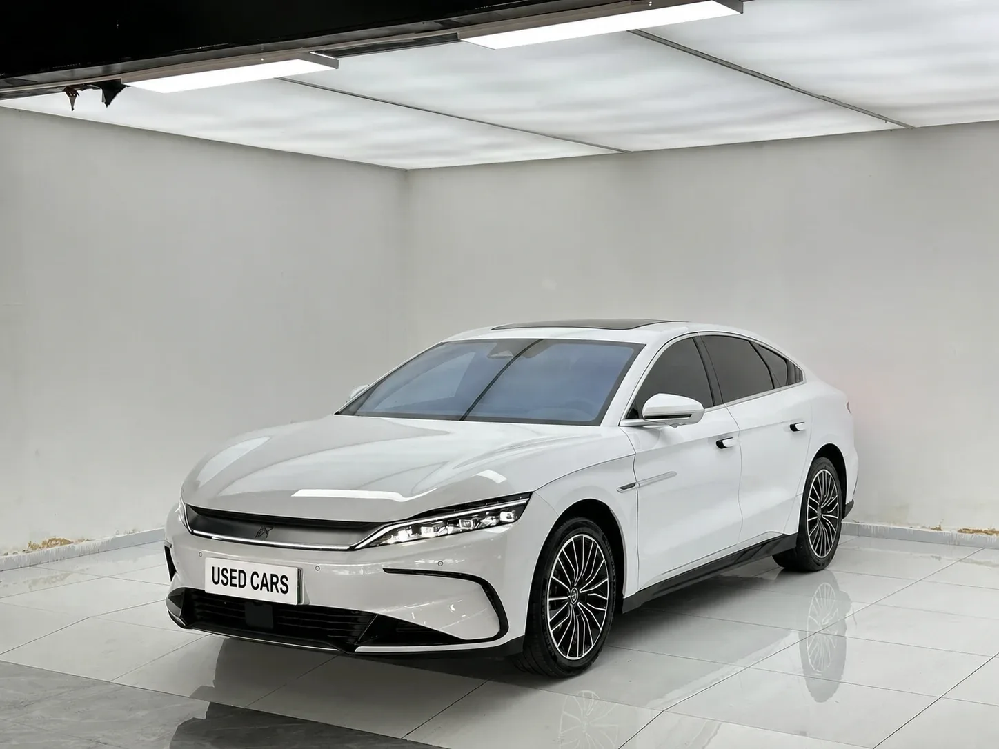 2023 BYD Han EV Champion 506KM FWD Premium used Sedan for export from China - photo 1