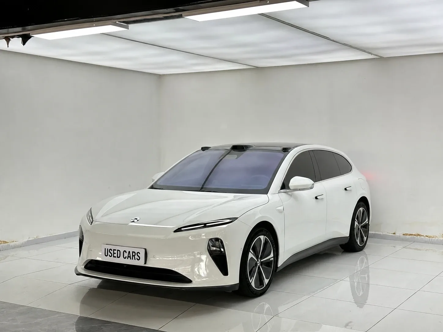 2024 NIO ET5 Touring 75 kWh used Wagon for export from China - photo 1